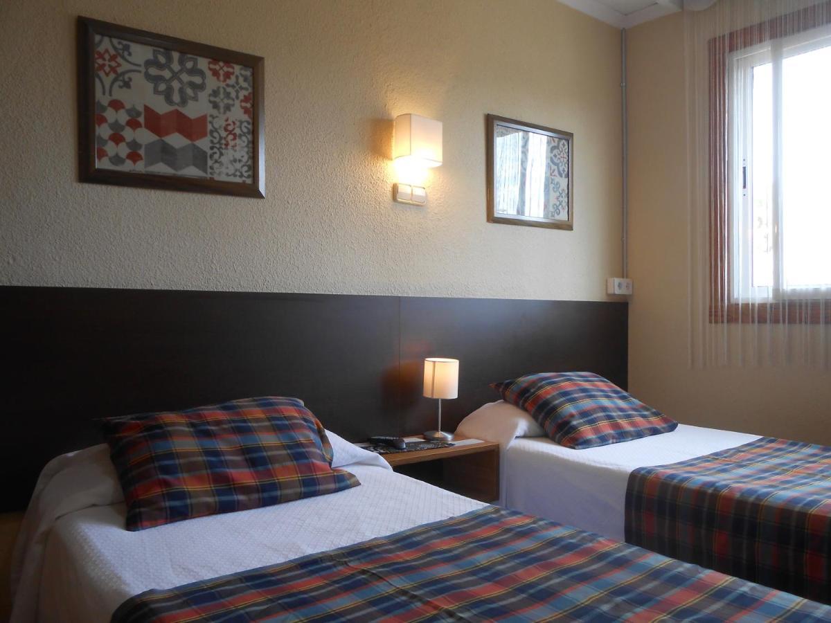 Hostal El Callejon ตาร์ราโกนา ภายนอก รูปภาพ