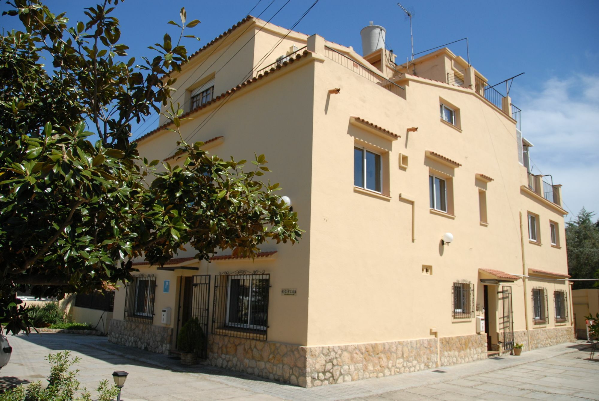 Hostal El Callejon ตาร์ราโกนา ภายนอก รูปภาพ