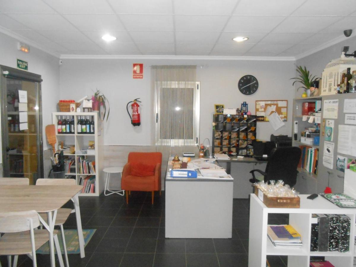 Hostal El Callejon ตาร์ราโกนา ภายนอก รูปภาพ