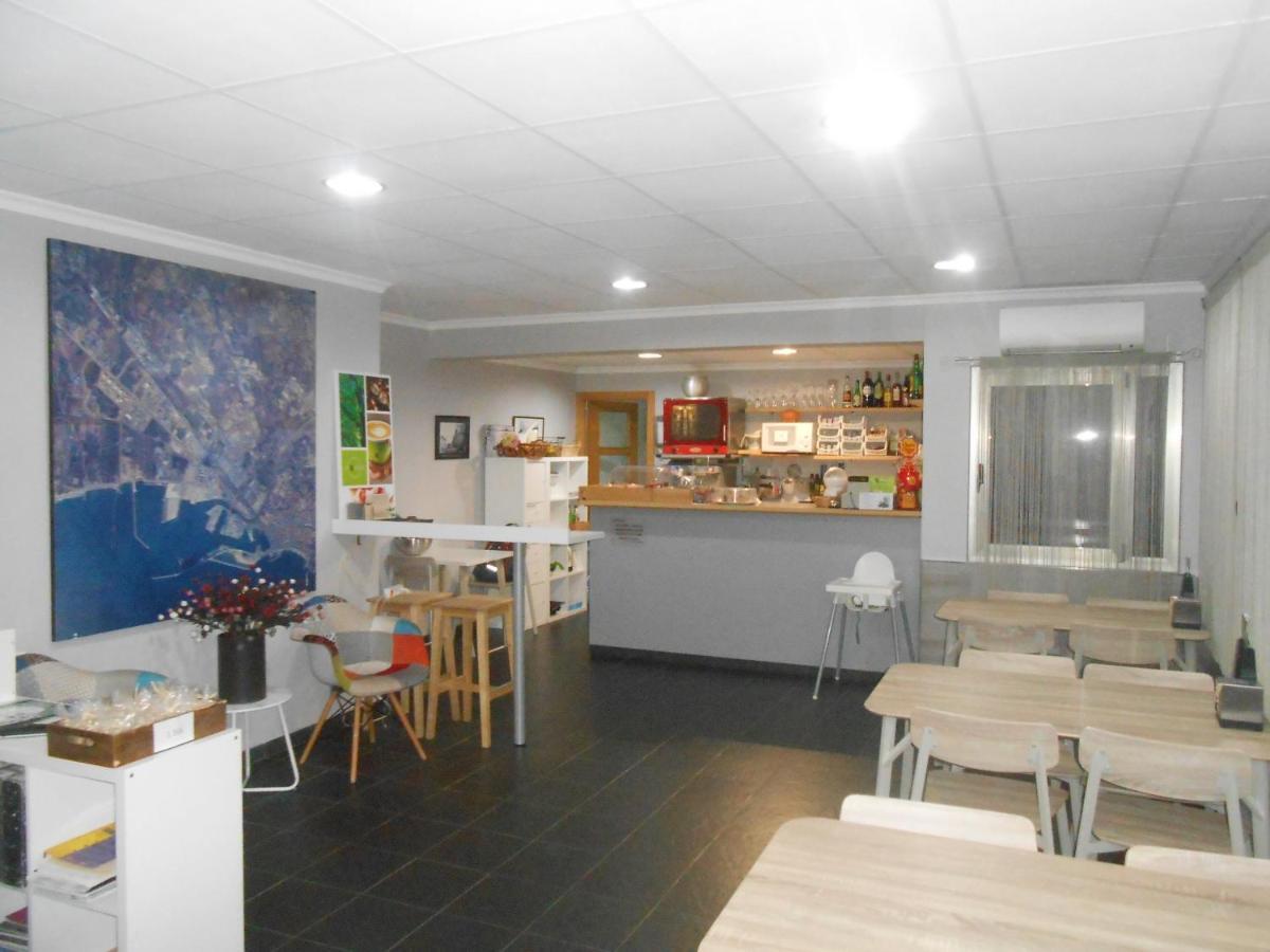 Hostal El Callejon ตาร์ราโกนา ภายนอก รูปภาพ