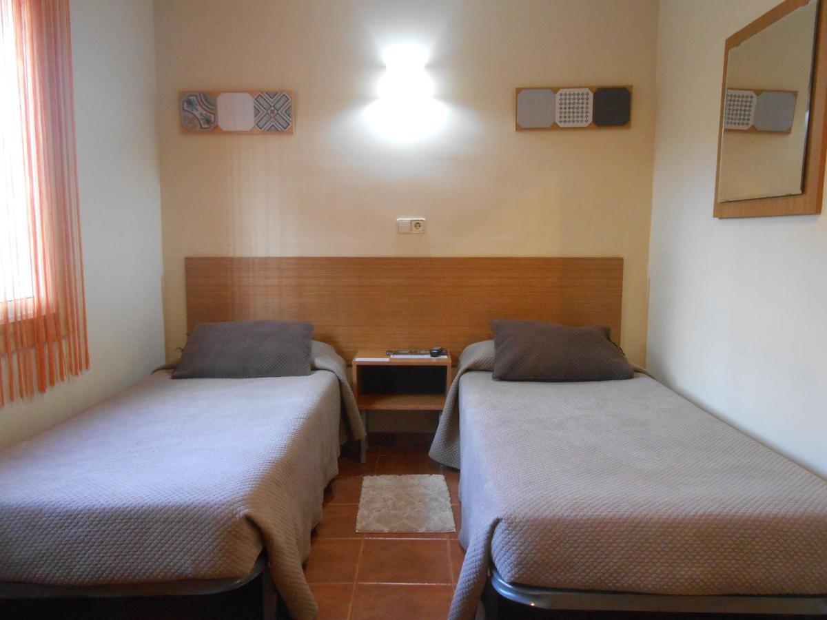 Hostal El Callejon ตาร์ราโกนา ภายนอก รูปภาพ
