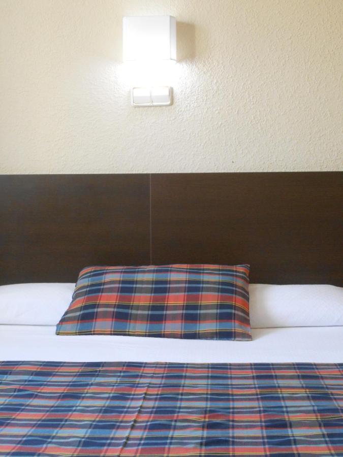 Hostal El Callejon ตาร์ราโกนา ภายนอก รูปภาพ