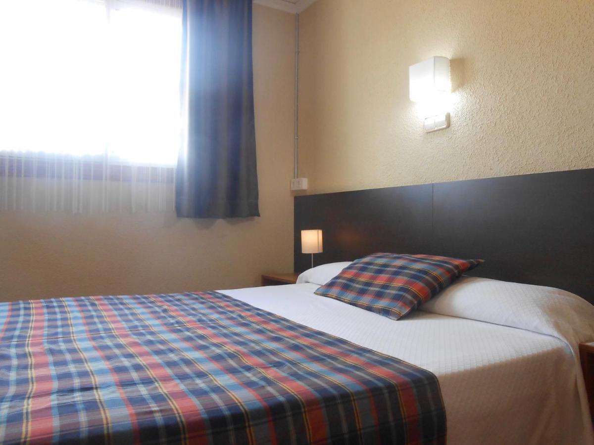Hostal El Callejon ตาร์ราโกนา ภายนอก รูปภาพ