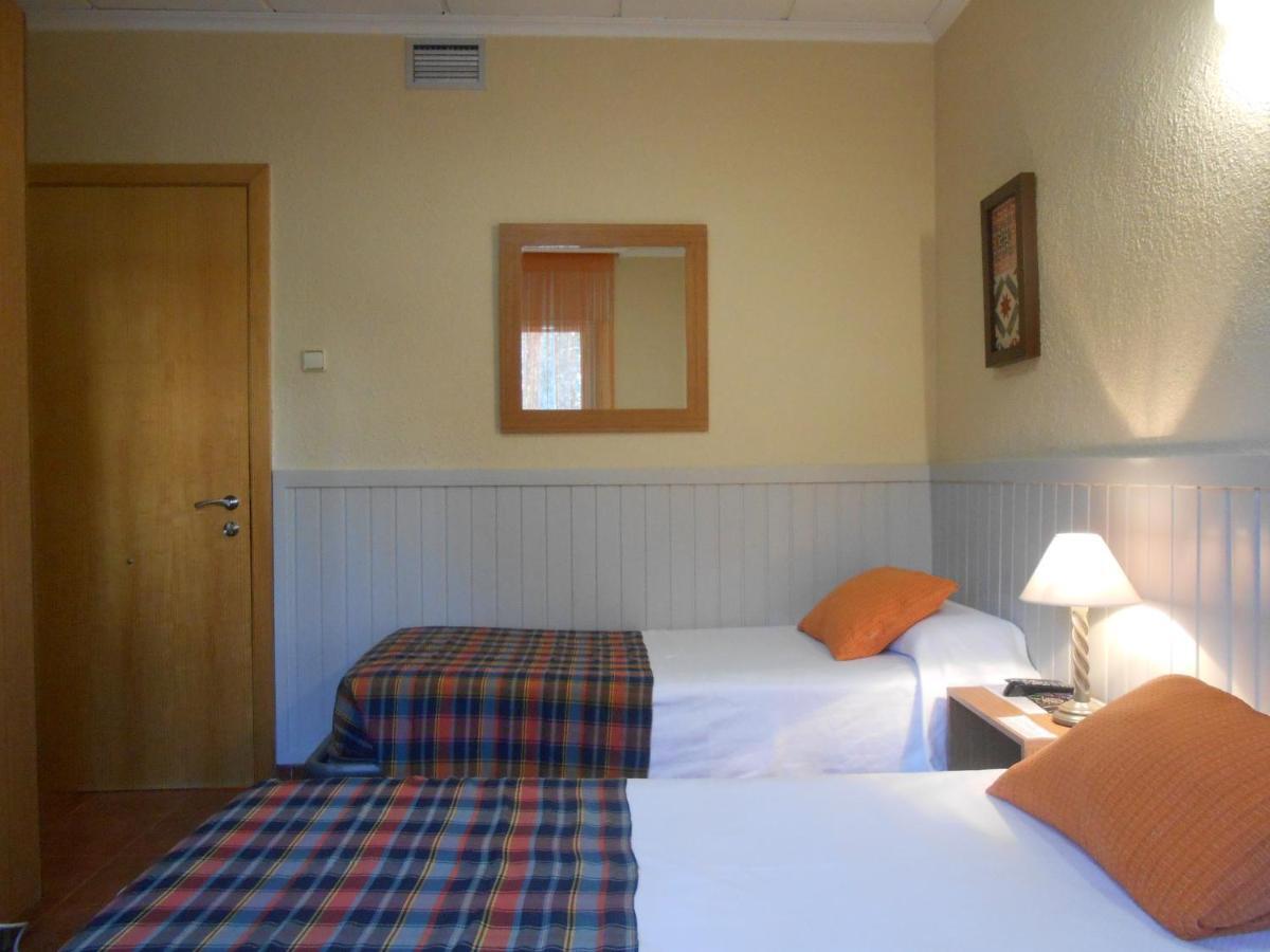 Hostal El Callejon ตาร์ราโกนา ภายนอก รูปภาพ