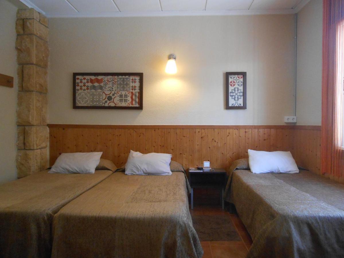 Hostal El Callejon ตาร์ราโกนา ภายนอก รูปภาพ