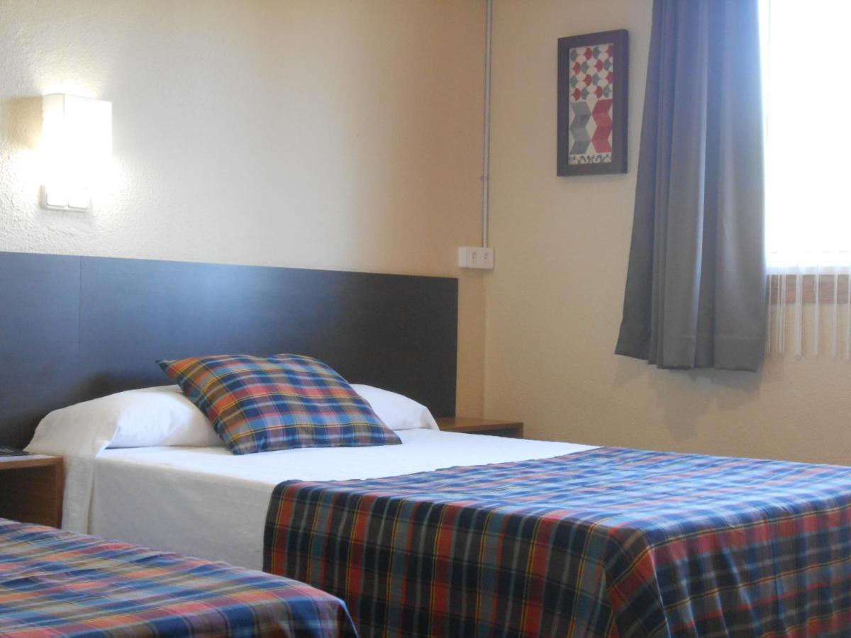 Hostal El Callejon ตาร์ราโกนา ภายนอก รูปภาพ