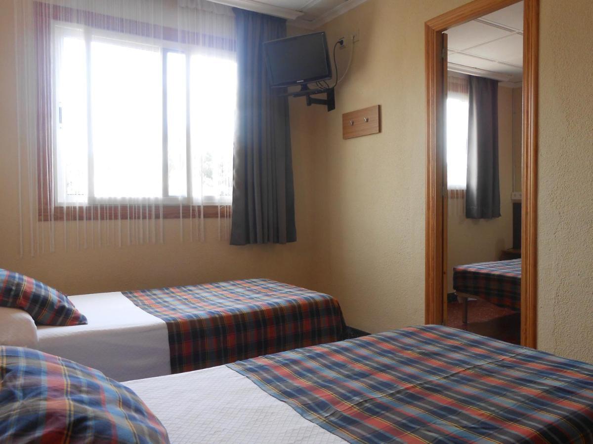Hostal El Callejon ตาร์ราโกนา ภายนอก รูปภาพ