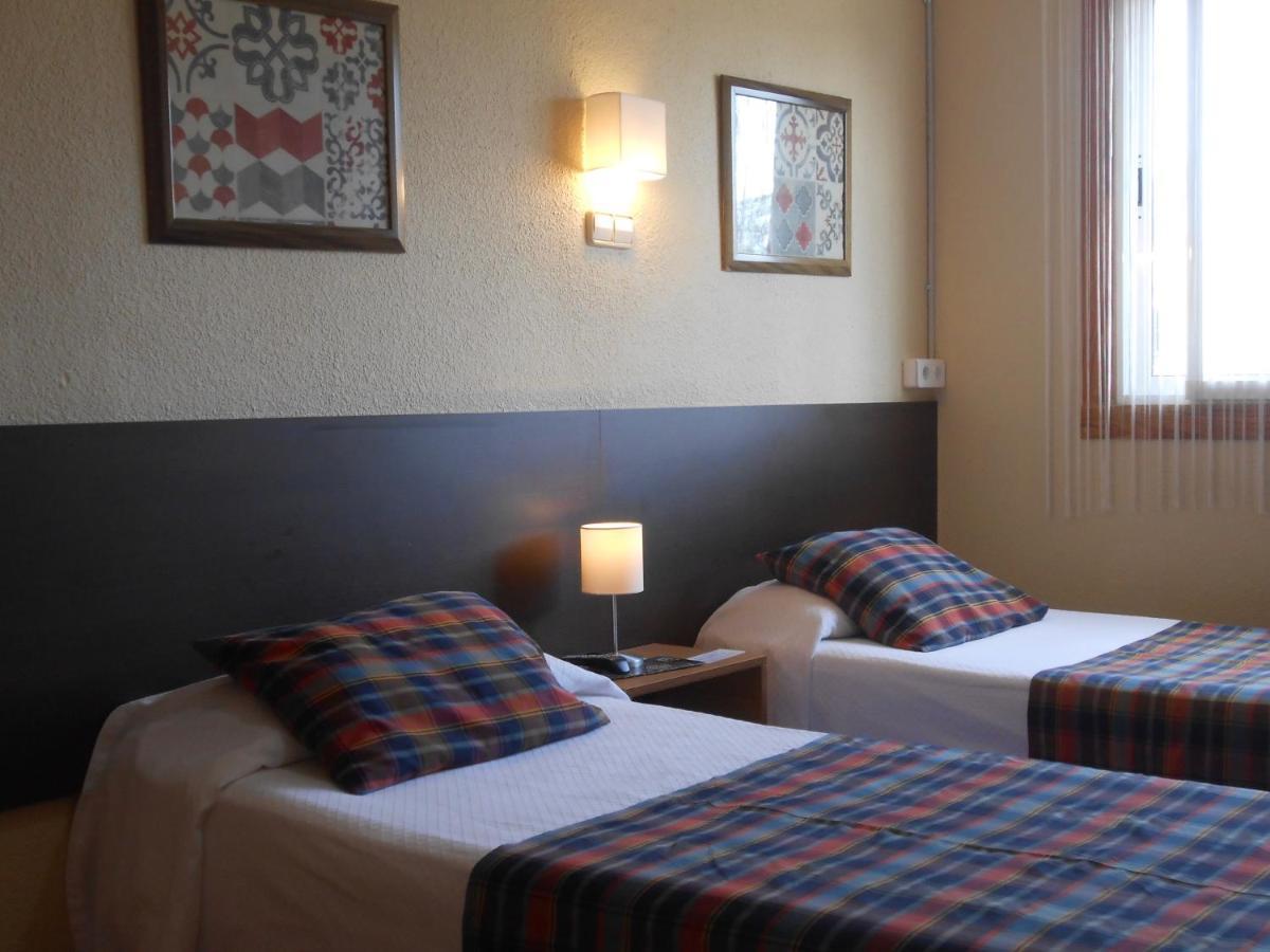 Hostal El Callejon ตาร์ราโกนา ภายนอก รูปภาพ