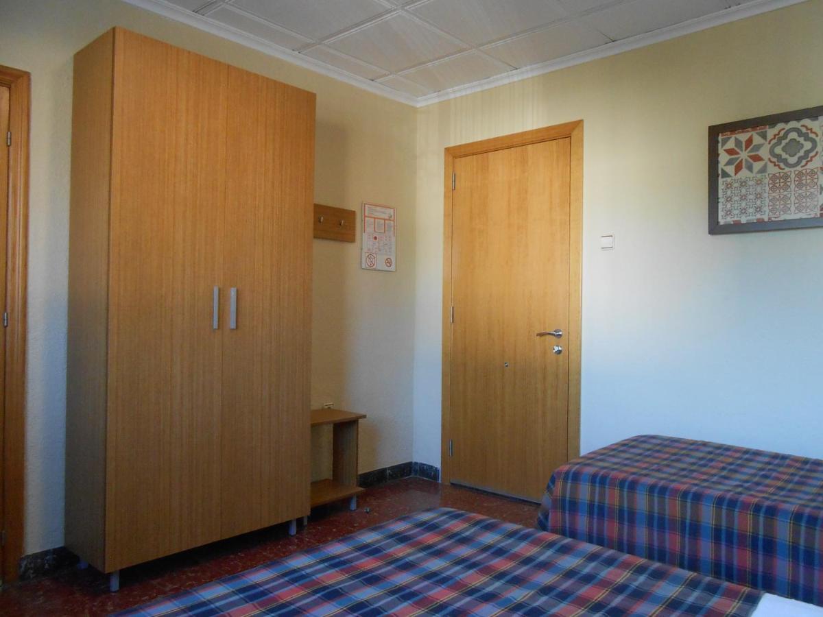 Hostal El Callejon ตาร์ราโกนา ภายนอก รูปภาพ
