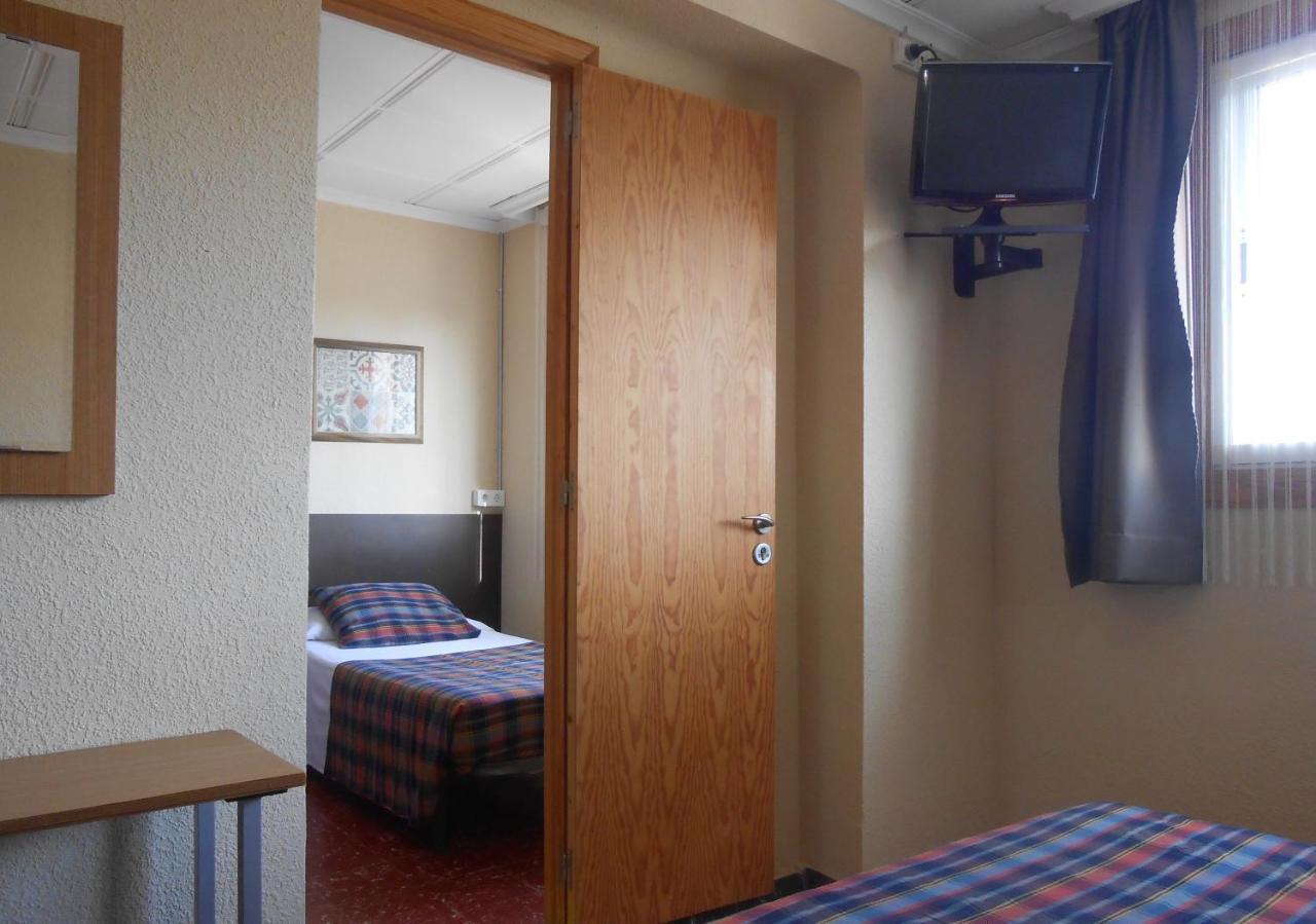 Hostal El Callejon ตาร์ราโกนา ภายนอก รูปภาพ