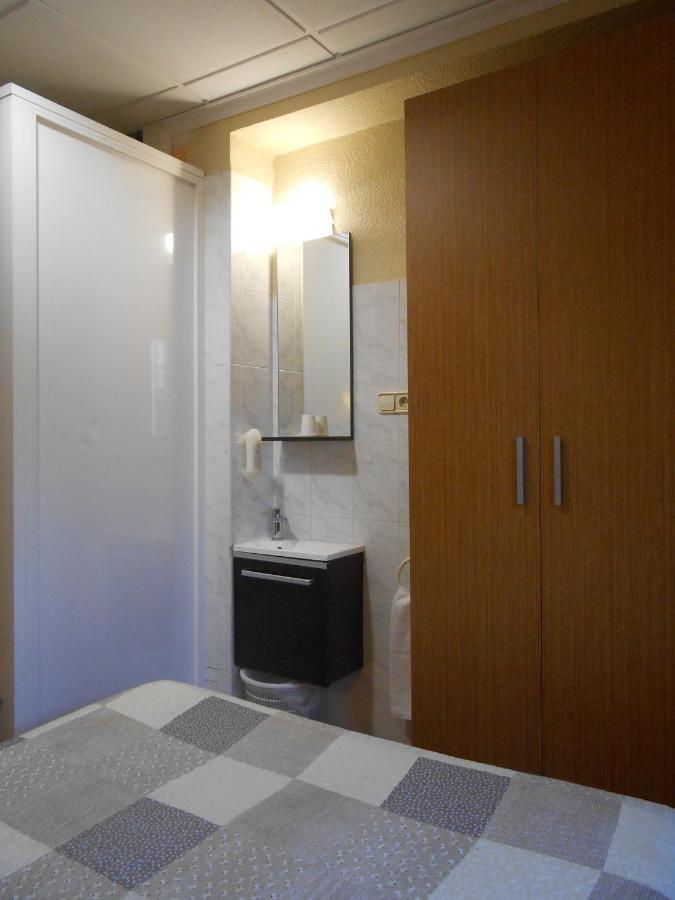 Hostal El Callejon ตาร์ราโกนา ภายนอก รูปภาพ